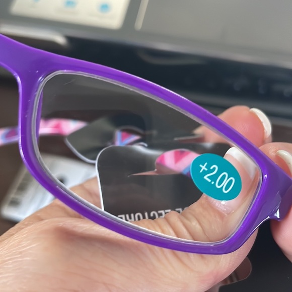 Fashion +2.00 purple & pink print & blue green w/navy blue flower print readers - Picture 6 of 16